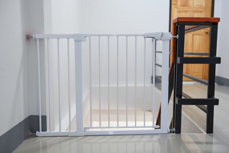 Using the Best Indoor Dog Gates to Enclose Dogs at Home